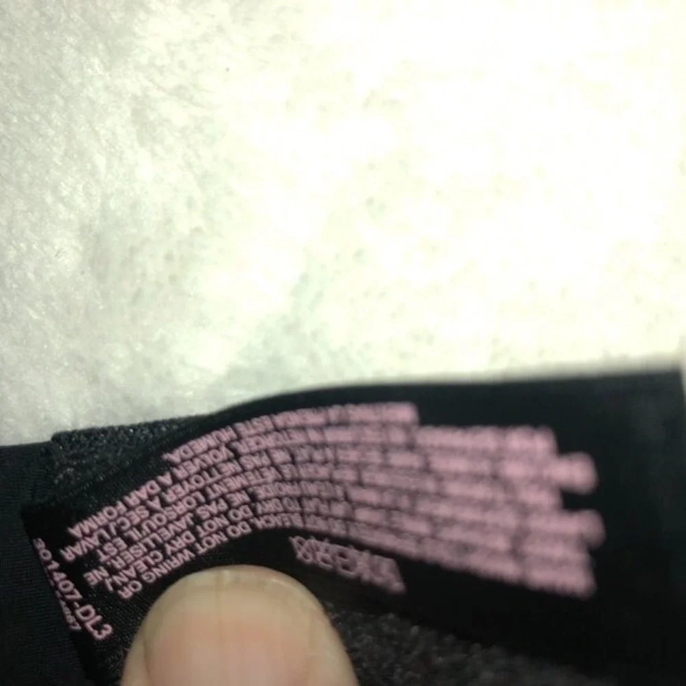 Victoria's Secret Black‎ Demi Bra 34D Goth